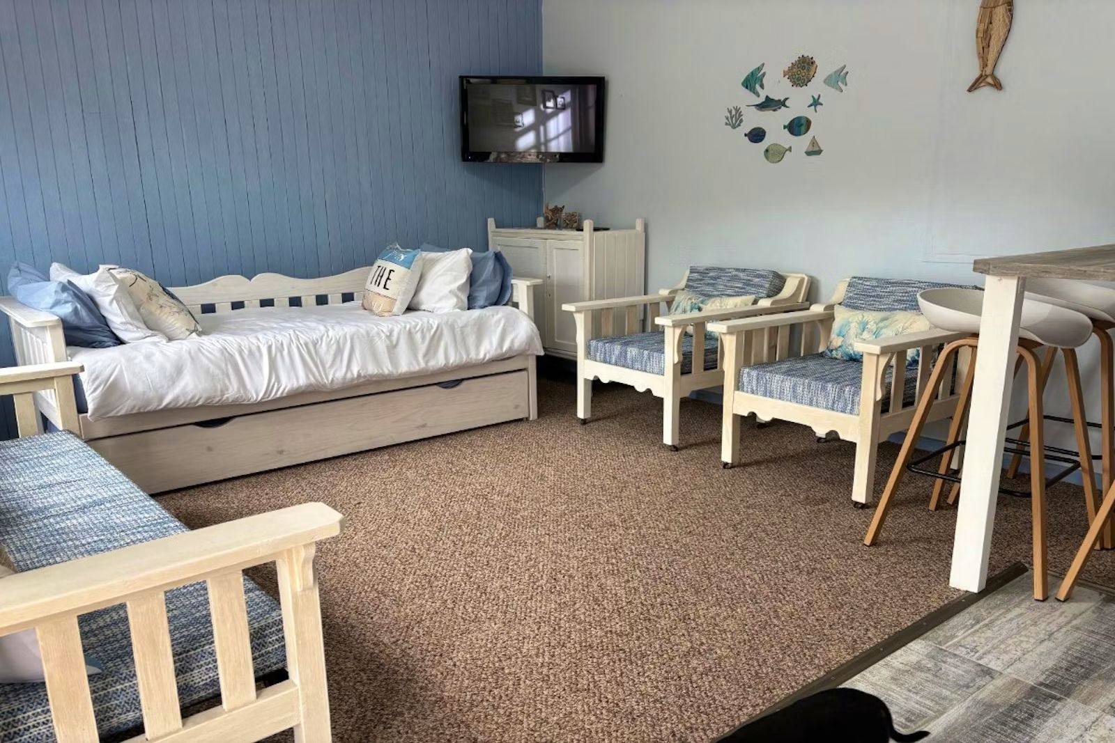 Cottage living space